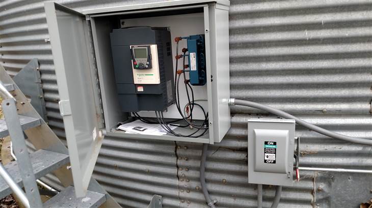 reactor box.jpg